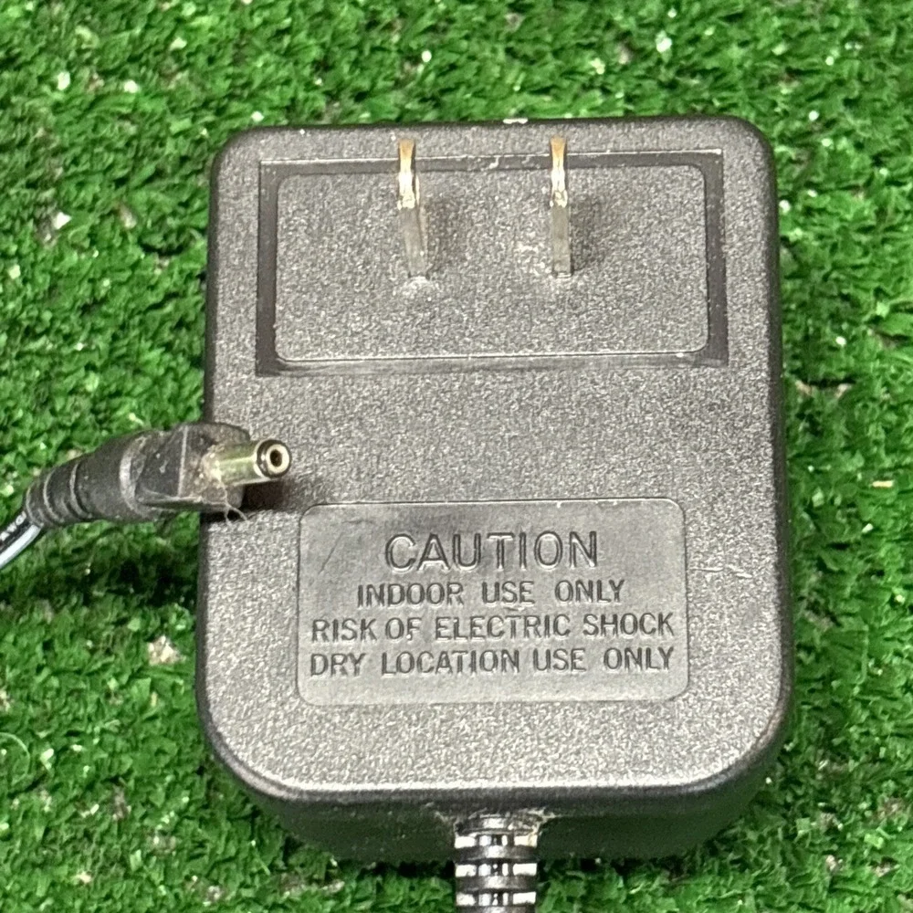 Fast Foward Base Spec‎ Lin L4D-120050R AC Adapter Power Supply Charger